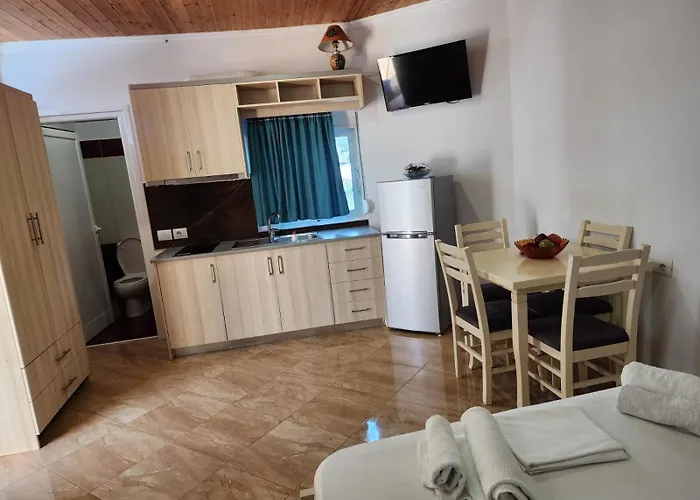 Apartments Dian