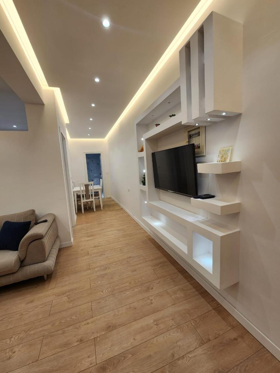 Apartment Dian